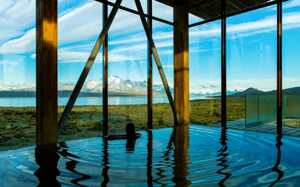 pool and windows
